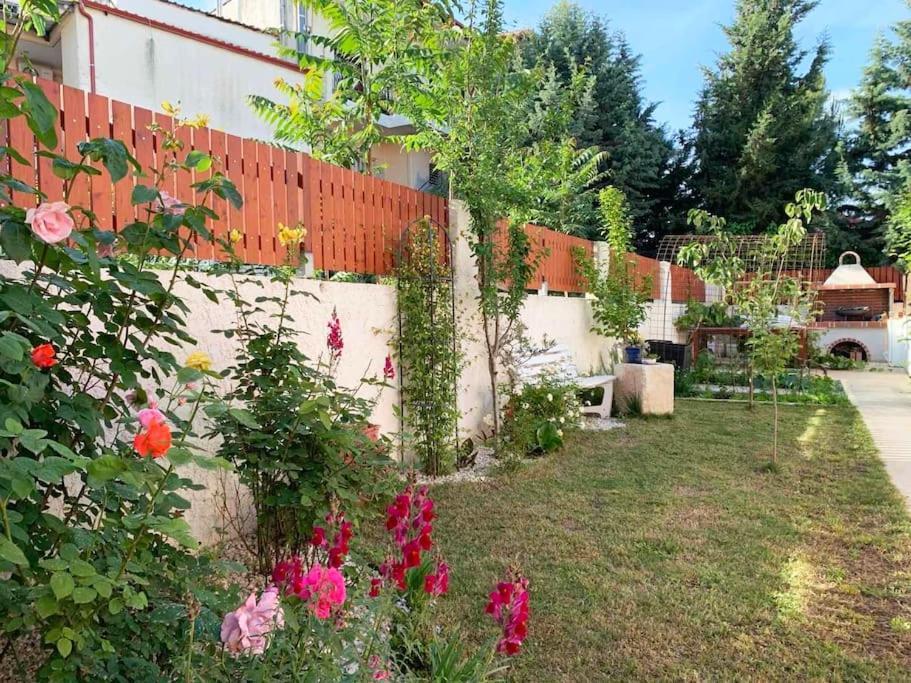 To Ble Kuenstlersteinhaus Mit Garten Barrierefrei